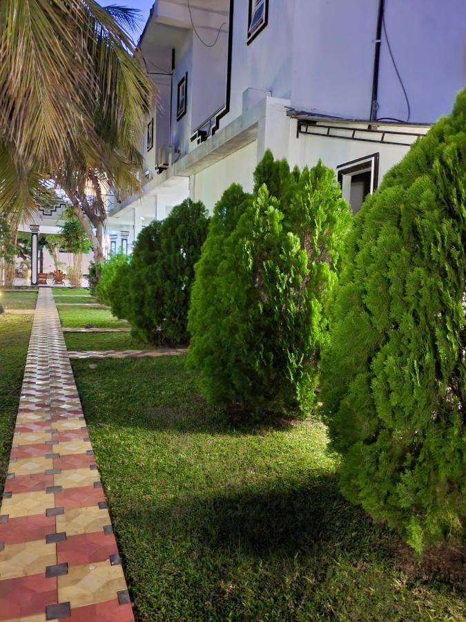 Peacock Reach Hotel Tissamaharama Ngoại thất bức ảnh