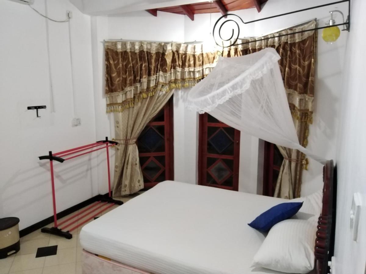 Peacock Reach Hotel Tissamaharama Ngoại thất bức ảnh
