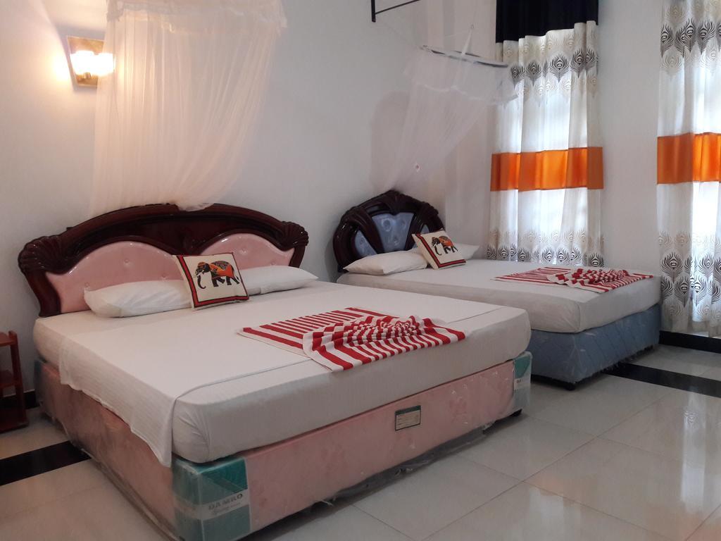 Peacock Reach Hotel Tissamaharama Ngoại thất bức ảnh