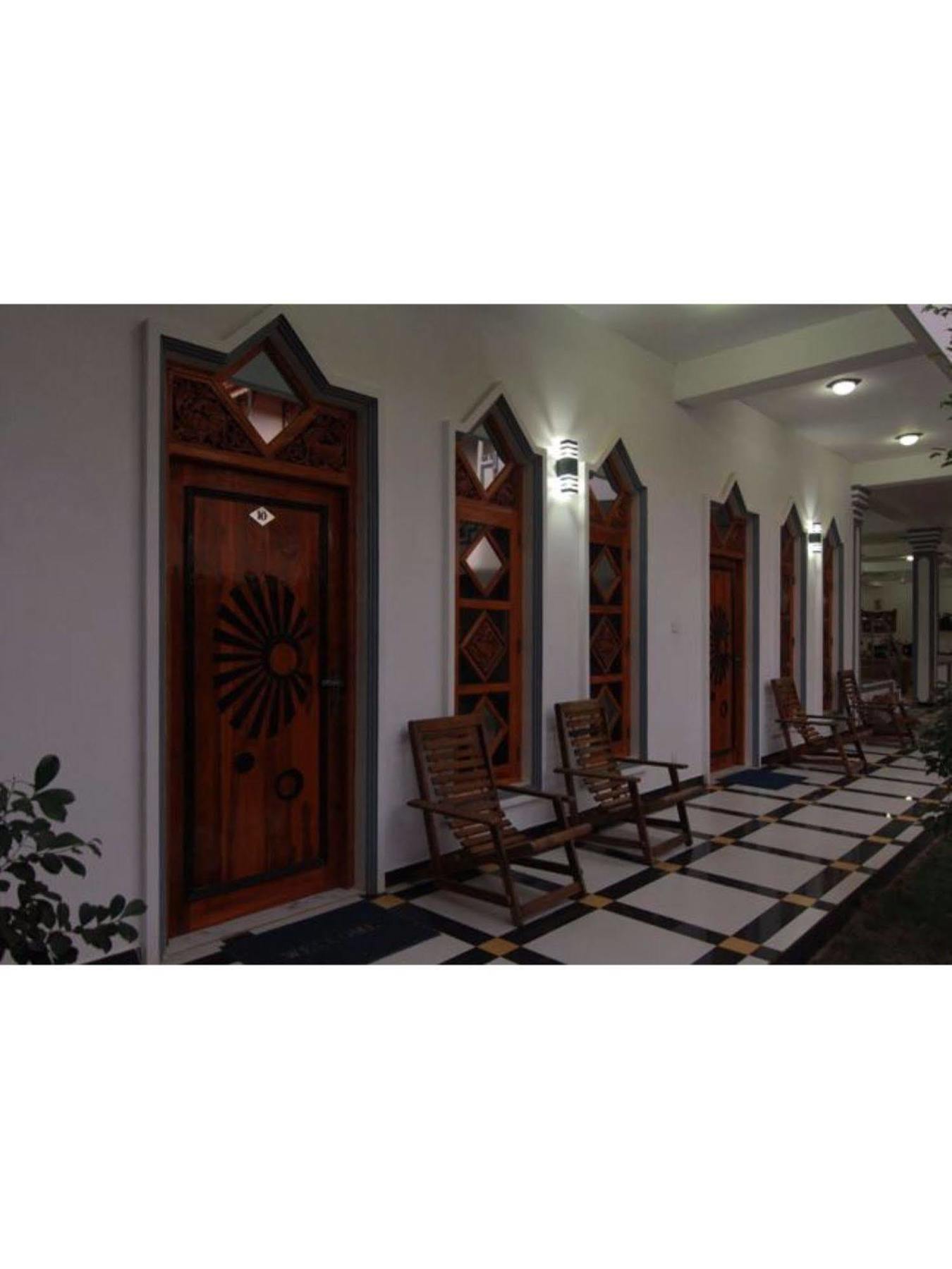 Peacock Reach Hotel Tissamaharama Ngoại thất bức ảnh