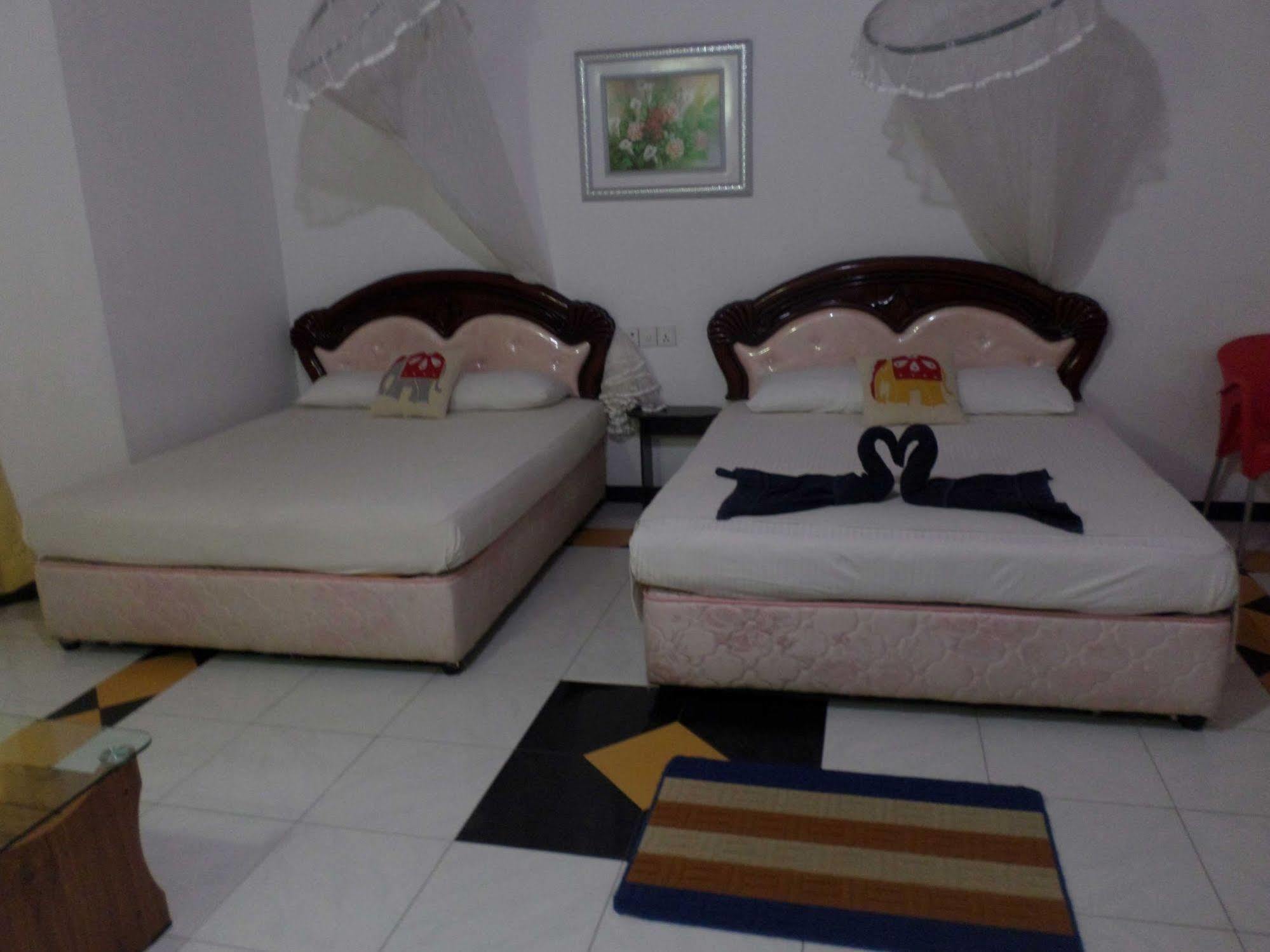 Peacock Reach Hotel Tissamaharama Ngoại thất bức ảnh