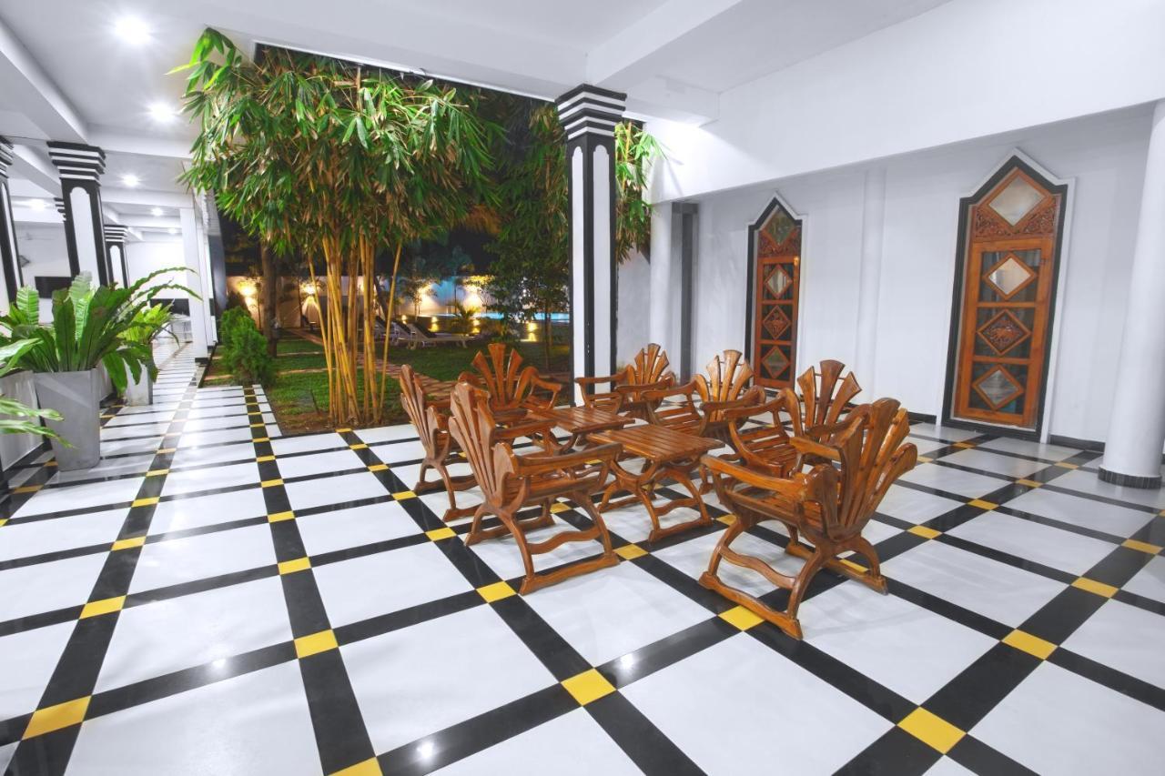 Peacock Reach Hotel Tissamaharama Ngoại thất bức ảnh